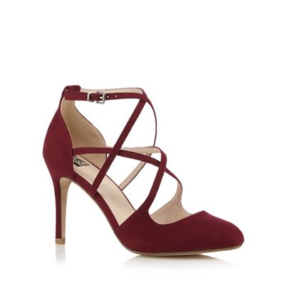 Dark red strappy high court shoes
